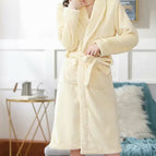 A beige robe (male and female) / M -40.00 kg-5.00 kg