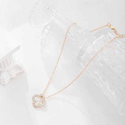 Four-Leaf Clover Necklace Wholesale New Cross-Border Alloy Jewelry Niche High-End Diamond Necklace Pendant Women's Clavicle Chain