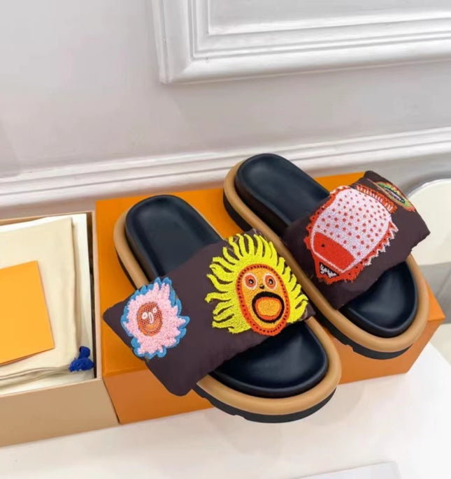 2023 Summer New Style Platform Thick Bottom Pumpkin Velcro Outer Wear Lazy Flip-Flops Embroidered Casual Flat Sandals