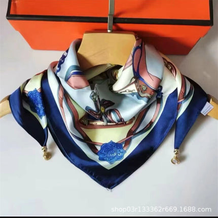 2024 New Magnetic Buckle Silks and Satins Square Scarf Women's Spring and Autum Scarf High-end Decorative Triangle Scarf Neck Protector