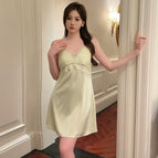 Single nightgown-light green / Xl【 57.5-67.5kg 】
