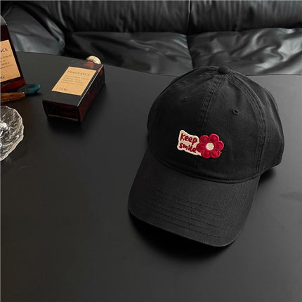 2025 New Korean Style Sweet Little Flower Baseball Cap for Women with Wide Brim and Face-Showing Duck Cap with Little Expert Hat