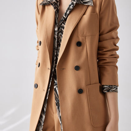 Special clearance treatment new women's suit suit high sense double-breasted cropped leggings casual suit
