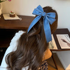 3 # One light color with streamers