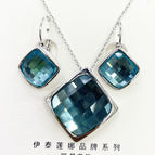 Platinum: shallow lake water blue