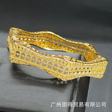 24K Gold Dubai Stereo Carved Buckle Bracelet Non-Fading Women's Middle East Dubai Jewelry Vietnamese Sand Gold Bracelet