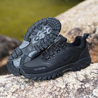 006 black [low-top outdoor shoes] / 40