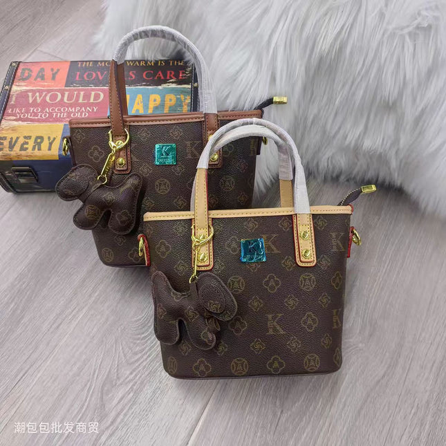 PVC Textured Bucket Tote Bag 5 Colors Retro Print / Sac Seau Tote PVC Texturé 5 Couleurs Rétro Imprimé