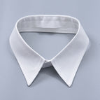 Front buckle white point collar