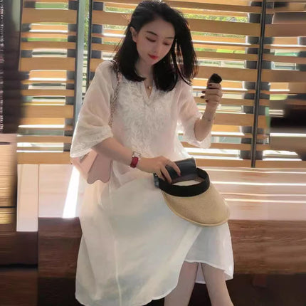 Retro half-open collar cotton and linen dress women's 2024 Summer new artistic style high-end embroidered holiday style midi dress