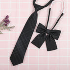 All-match black check (tie collar)