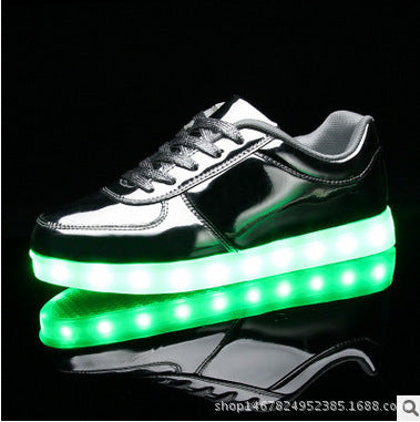 New Spring and Summer Men's and Women's Casual Shoes, Fashionable Luminous Shoes, USB Rechargeable Light Shoes, Fashionable Casual Shoes