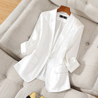 White (suit) / S