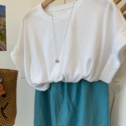 Muyang Recommends It! Minimalist, Relaxed Style Short-Sleeve T-Shirt for Women with Front Short and Back Long Design and Decorative Buttons on the Back