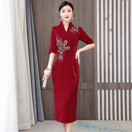 Xi mother-in-law wedding dress wine red dress 2023 autumn new fashion elegant retro slim embroidered dress