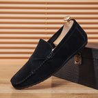 A01 Black / 39