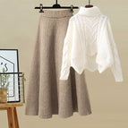 White sweater + khaki skirt two-piece set / M recommendation 40-50kg