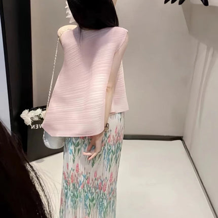 Fashionable Age-Reducing Two-Piece Set for Women, Miyake Sleeveless Top, Pleated Tassel Skirt Suit, Women's Matching Set