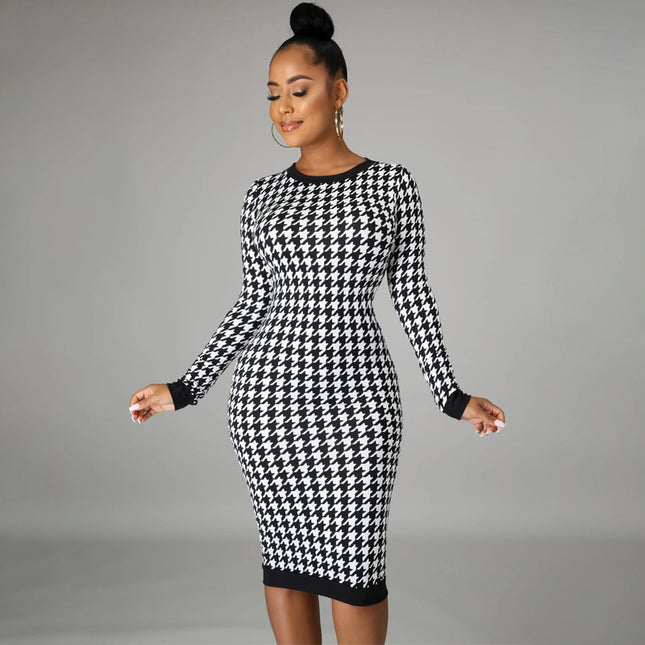 European and American Hot Products 2022 Spring New Long-Sleeved Round Neck Back Cut Out Printing Elegant Slim Skirt Export Wholesale