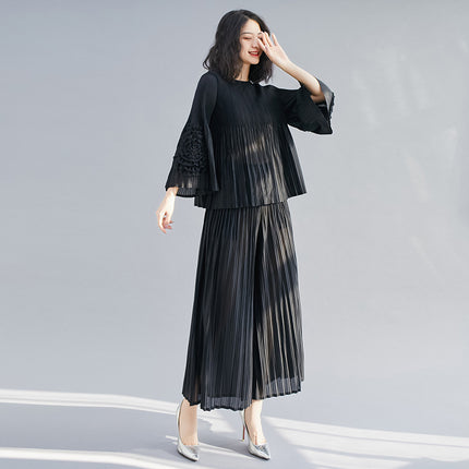 2026 Fashionable and Elegant New Women's Clothing, Issey Miyake Pleated Spring-Summer New Style Puff Sleeve Women's Top