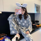 Gray and black panda velvet / M