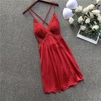 Red / M