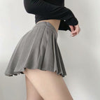 Gray [short front and long back pleated skirt] / S