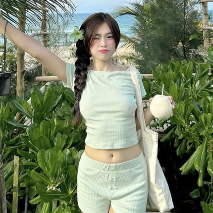 Hot Girl Outer Wear Design High Waist Elastic Slim Hip Shorts Women Summer 2025 Tight Pleated Leggings Hot Pants