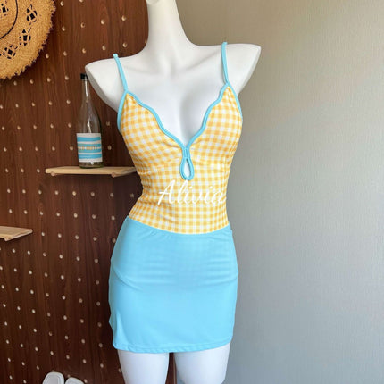 Source manufacturers girlish dopamine swimsuit wear island vacation hot spring pure desire wind one-piece skirt conservative
