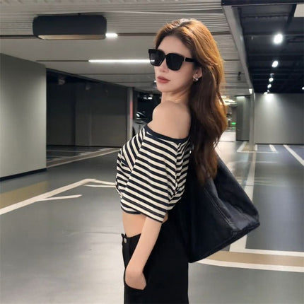 American Retro Style Asymmetrical Striped Short-Sleeve T-Shirt for Women, Summer 2025 New Korean Version, Casual Versatile Stylish Crop Top