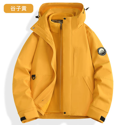Three-In-One Outdoor Jacket for Women and Men, Detachable, Thickened and Fleece-Lined, Suitable for Mountaineering, Autumn and Winter Windproof and Warm Coat