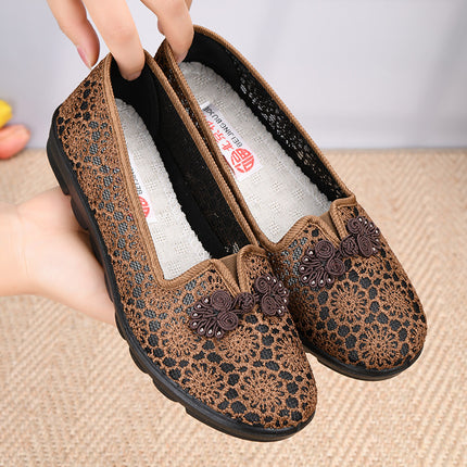 Wholesale and retail summer middle-aged and elderly women's breathable old lady foreign trade cloth shoes mesh mother flat grandma