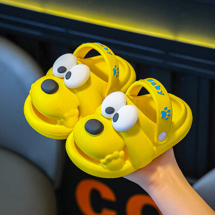 2025 new soft-soled indoor and outdoor non-slip boys rhubarb dog EVA hole shoes can be worn girls cute sandals