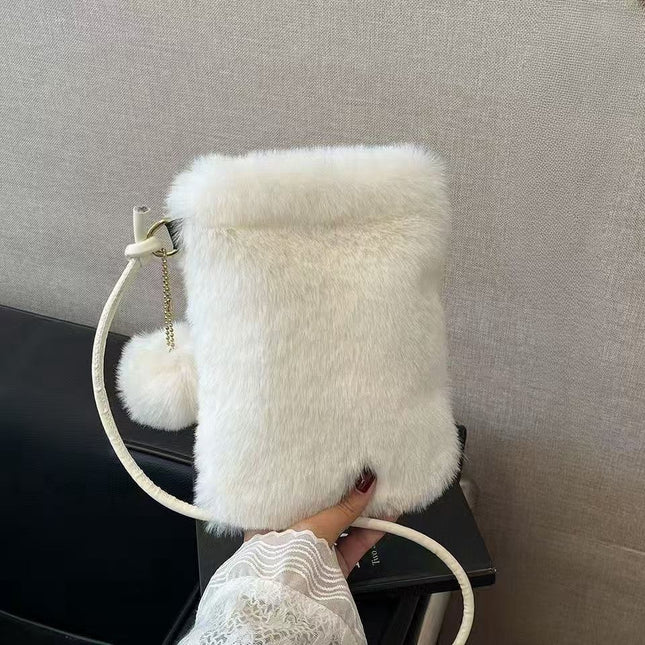 Stuffed Mobile Phone Bag for Women in Autumn and Winter New Furry Crossbody Bag Mini Small Shoulder Bag Vertical Mobile Phone Bag Furry Small Bag