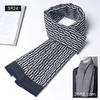 S924 black and white geometric pattern