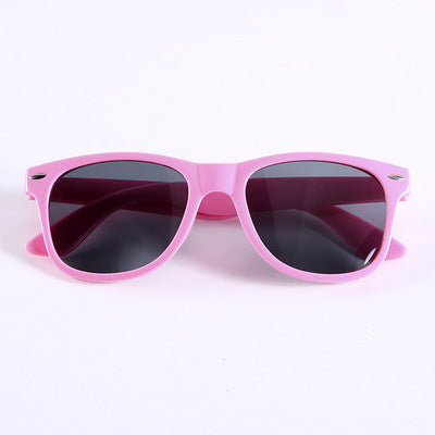 New Trendy Rivet Sunglasses for Women, Stylish Black Retro Men's Sunglasses, Sunshade and Uv Protection Pc Sunglasses Wholesale