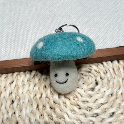 Nepalese Handmade Wool Felt Finished Vegetable and Fruit Bag Pendant Cute Bread Keychain Creative Decoration