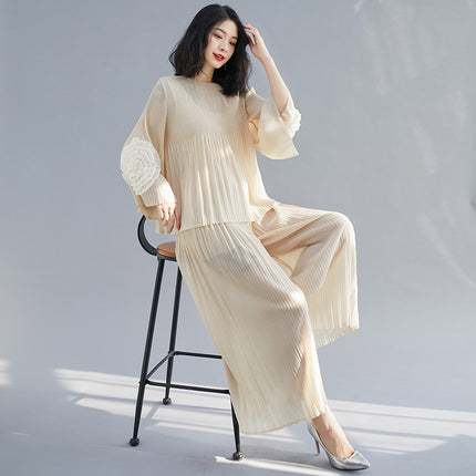 2026 Fashionable and Elegant New Women's Clothing, Issey Miyake Pleated Spring-Summer New Style Puff Sleeve Women's Top