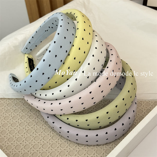 Korean-Style Fresh Heart-Shaped High Crown Wide Headband for Women, New Sponge Headband for Travel, Face Washing, and Hair Styling