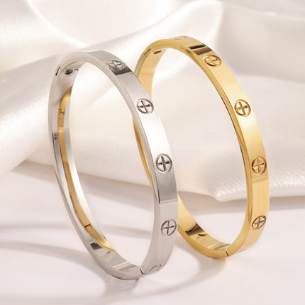 Cross-Border Popular Stainless Steel Cross Nail Bracelet for Women, Fashionable and High-End, New Versatile Light Luxury Style Non-Fading Bracelet