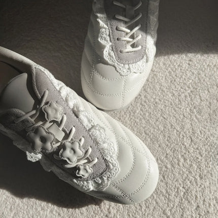 K-Style! Genuine Leather Lace Edge Flower Decoration Thick-Soled Moral Training Shoes for Women New Casual Sports Oblique Lace-Up Small Leather Shoes