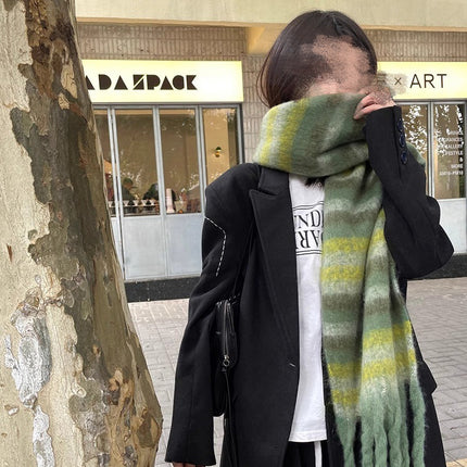 Retro Green Stripesd Scarf for Women Winter 2025 New Korean Style Circle Yarn Scarf Thickeneded Warm Student Shawl