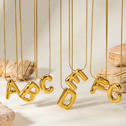Cross-border fashion sense Europe and the United States 26 English letter pendant smooth bubble letter necklace women wholesale