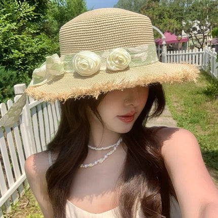 [Great Value] French Style Socialite Flat Top Hat 2025 New Summer Elegant Pearl String Sunshade Woven Straw Hat