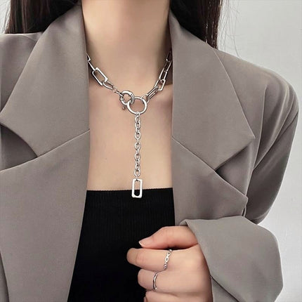 High-End Niche Metal Splicing Necklace, Hip-Hop Trend Cool Short Necklace, Sweatshirt Chain, Elegant Clavicle Chain