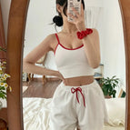 White / M