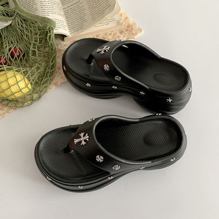 Cartoon Flip-Flops for Women 2026 Summer New Style Thick-Soled Beach Vacation Solid Color Cute Casual Sandals