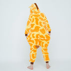 giraffe / 100
