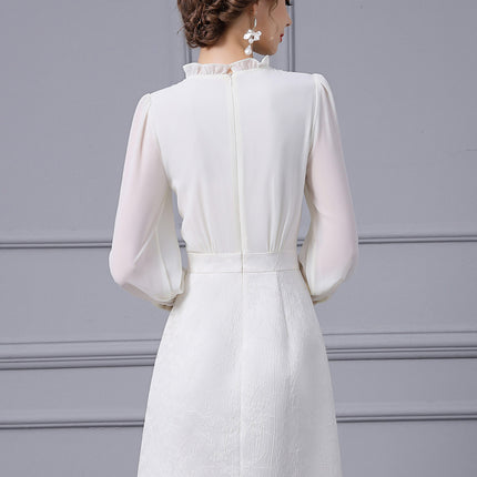 Elegant and Noble Women's Dress with Smart Collar, Pearl Decoration, Long Sleeves, Slimming Effect, New 2026 Spring Collection