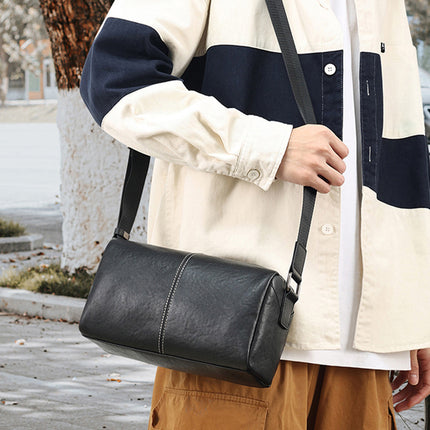 First-Layer Cowhide Men's Crossbody Bag, High-End Genuine Leather Men's Bag, Large-Capacity Commuter Motorcycle Bag, Exclusively for Cross-Border Sales